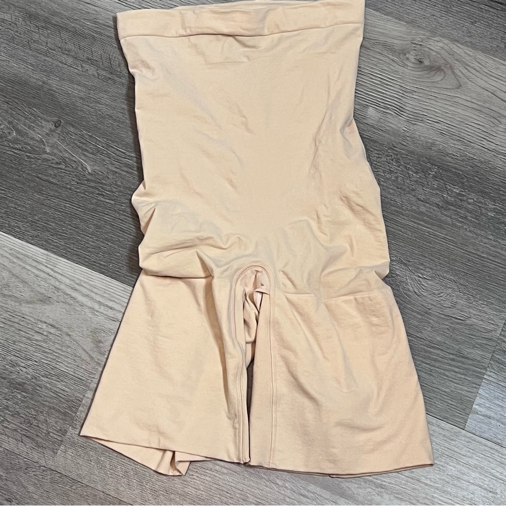 SPANX High Waist Shaper Higher Power Shorts Size Medium